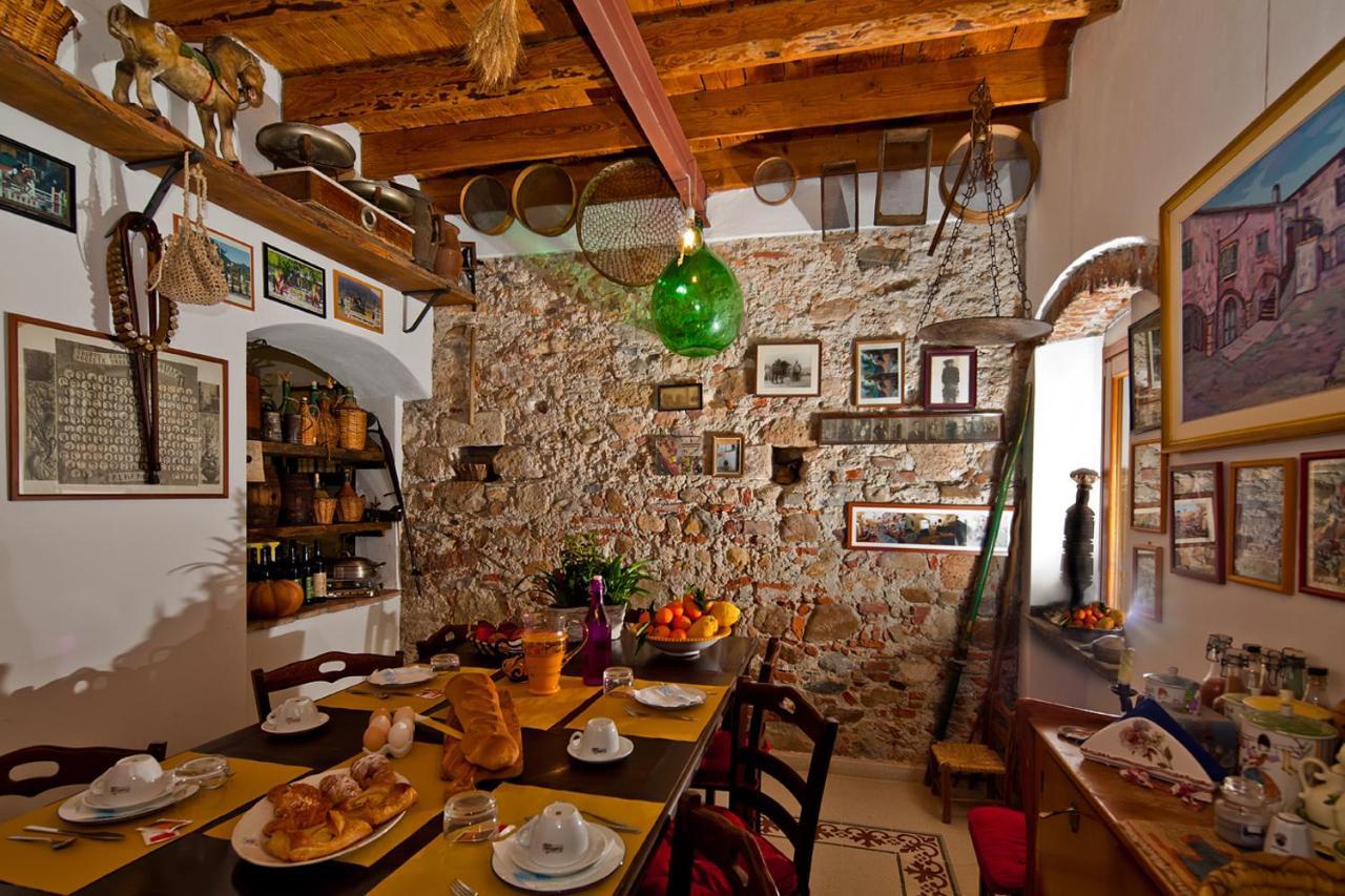 Casa Zafferano Guest House Albenga Exterior photo